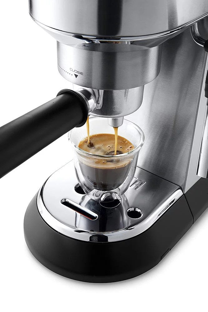 De’Longhi – DEDICA Espresso Machine with 15 bars of pressure and Milk Frother – Metal