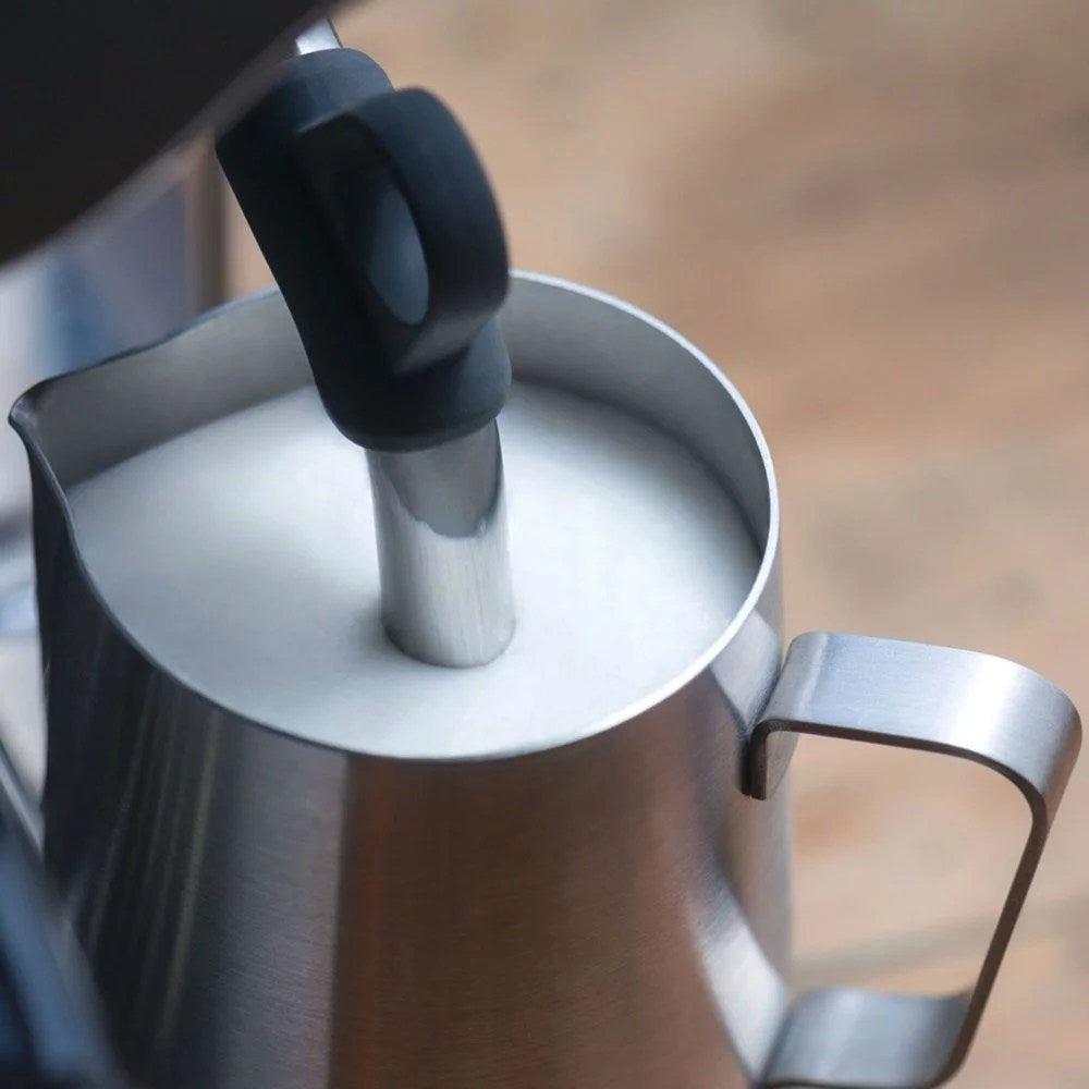 Breville – the Barista Touch Espresso Machine with 15 bars of pressure, Milk Frother and intergrated grinder – Black Truffle