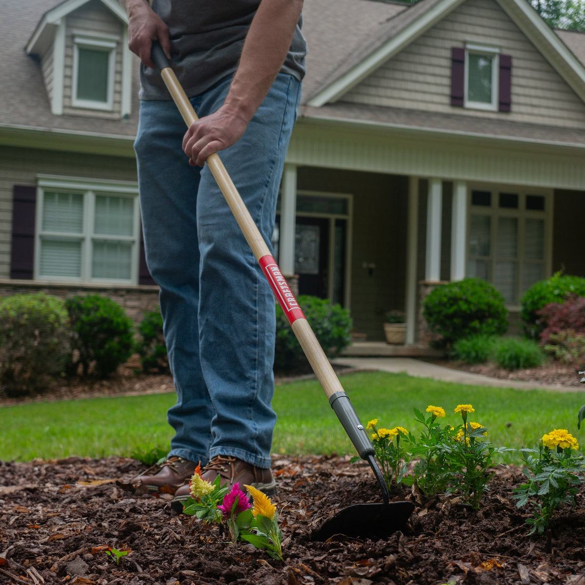 CRAFTSMAN CMXMLTP35319 Wood Handle Garden Hoe 137.2cm
