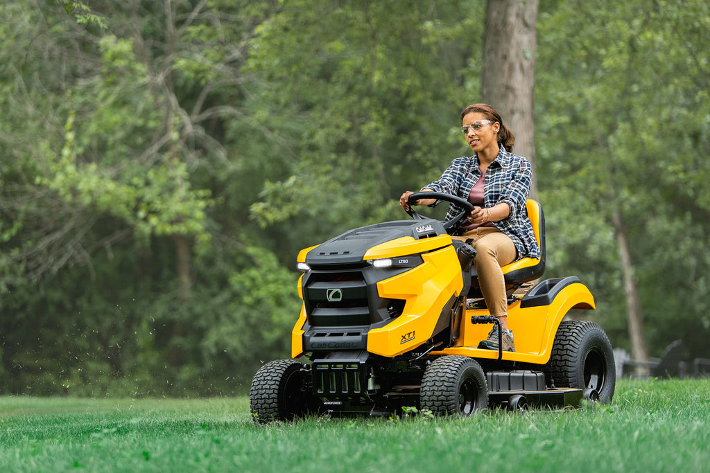 Cub Cadet XT1 LT50 FAB Lawn Tractor 127cm 725cc