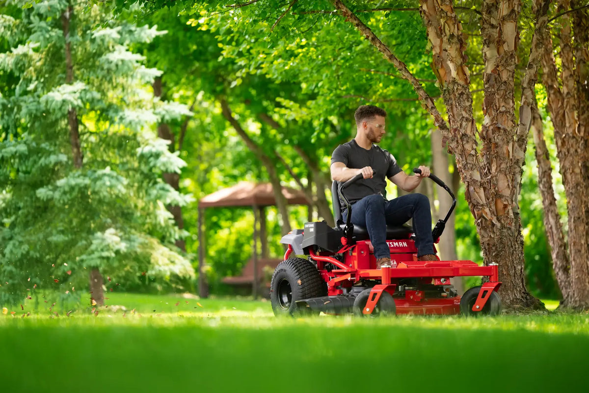 CRAFTSMAN Z3200 Gas Zero-Turn Riding Lawn Mower 106.7cm