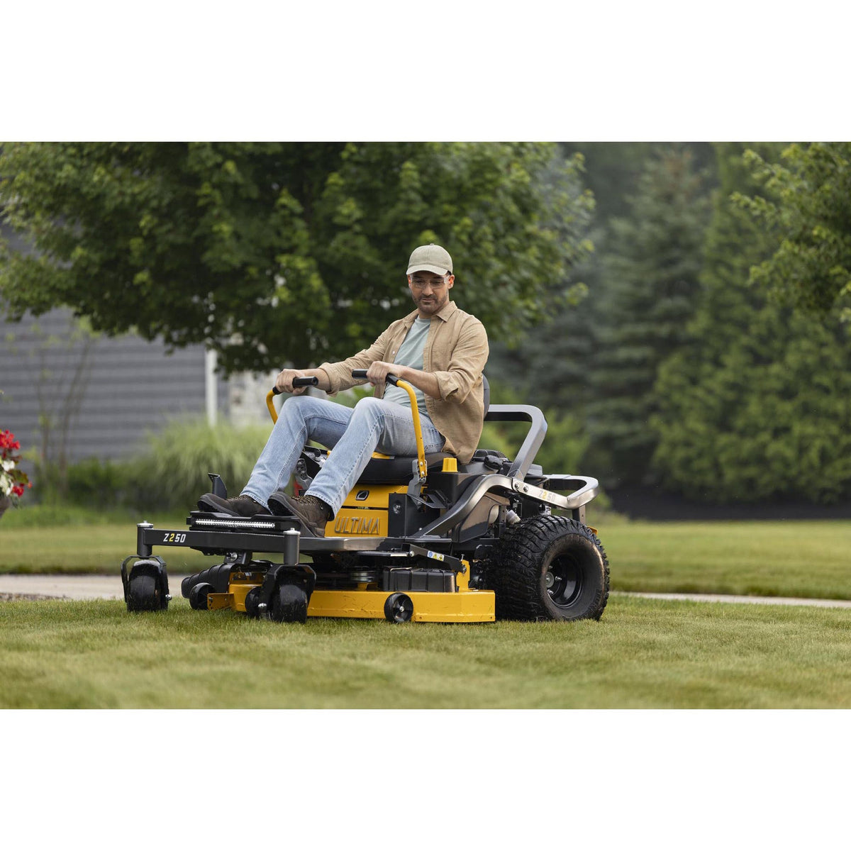 Cub Cadet Ultima Series Z250 Zero Turn Mower 127cm